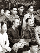 Thanh niên Việt Nam học tập và làm theo tấm gương đạo đức Hồ Chí Minh