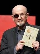 Salman Rushdie sẽ xuất bản tác phẩm hư cấu đầu tiên kể từ vụ đâm dao năm 2022