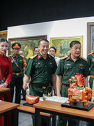 Dòng chảy sơn mài “Quê hương và người chiến sĩ”: khơi dậy văn hóa dân tộc