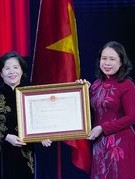 Nữ thủ lĩnh ngành sữa: Bắt đầu từ lời khuyên của cha nơi chiến trường