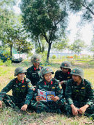 Những cuốn sách nơi mặt trận