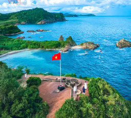 Vẻ đẹp nguyên bản nơi bãi đá Móng Rồng