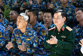 Hành trình kết nối cho Trường Sa thêm xanh