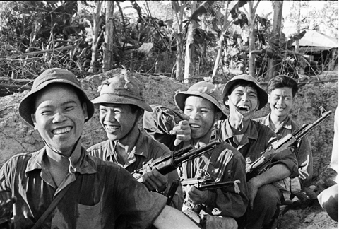 tinh dong chi trong chien tranh viet nam 8