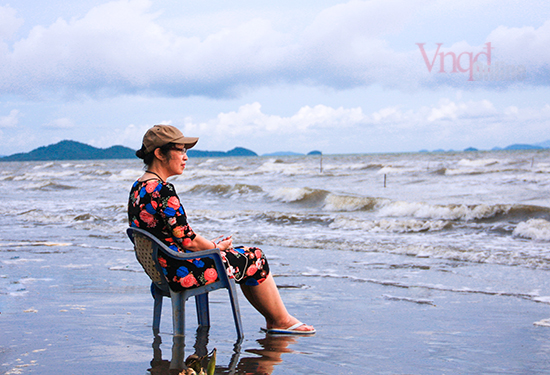 Nhà thơ Trương Nam Chi đang nhớ nhà